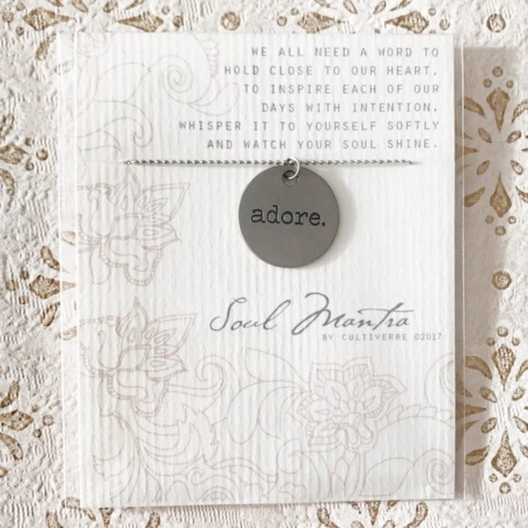 adore •• soul mantra II necklace - Picture 3 of 4